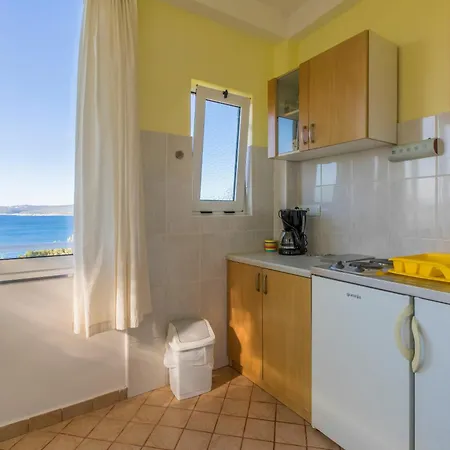 And Dotli Lejlighed *